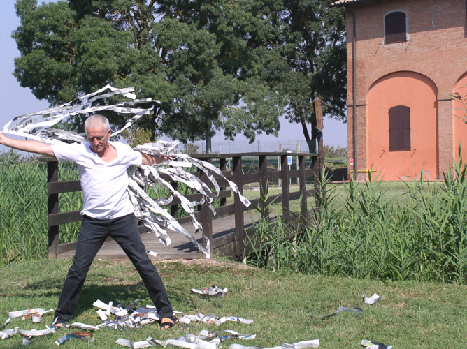 Performance di Ivano Vitali  presso il Museo delle Valli di Campotto